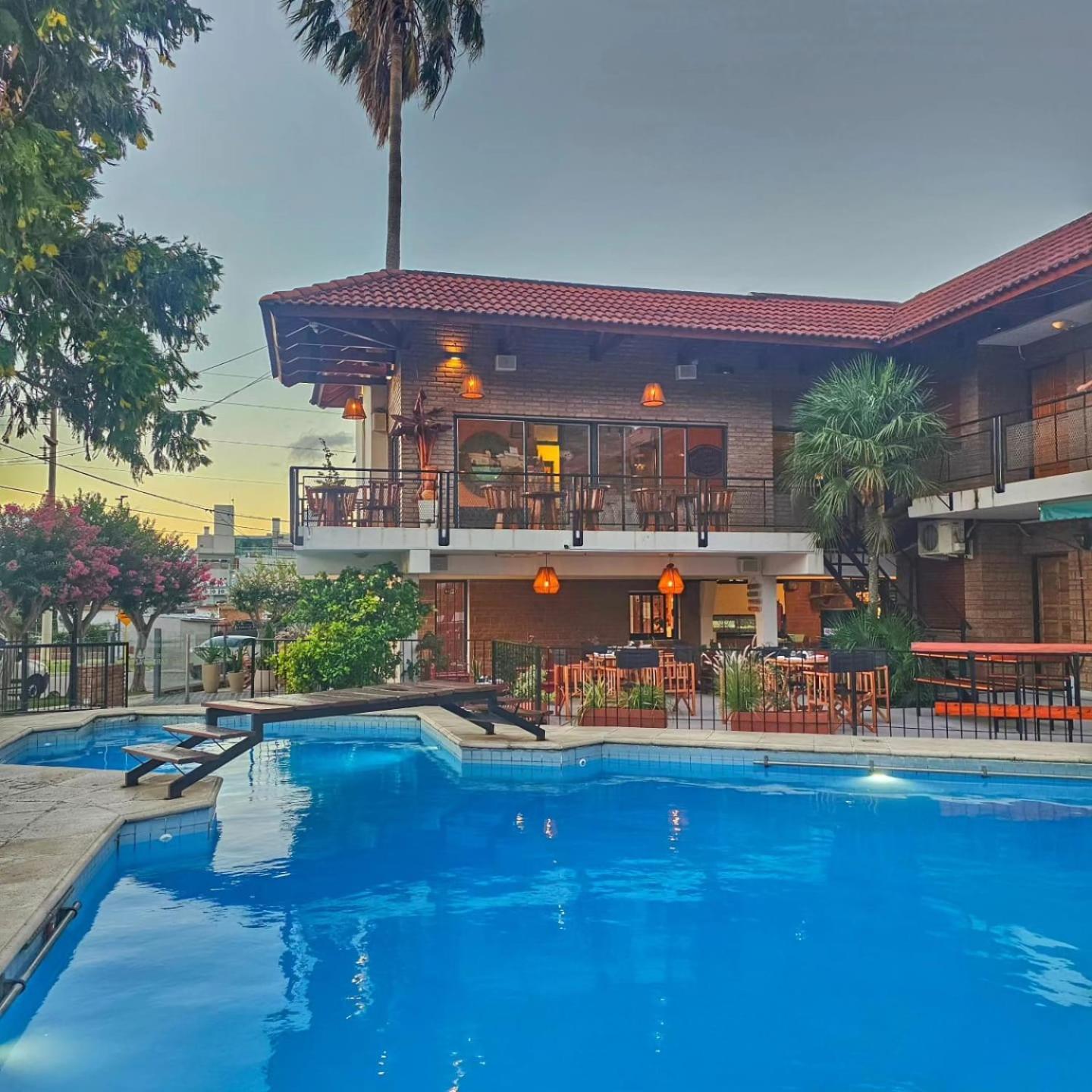 Hotel Carlos Paz Villa Carlos Paz Bagian luar foto