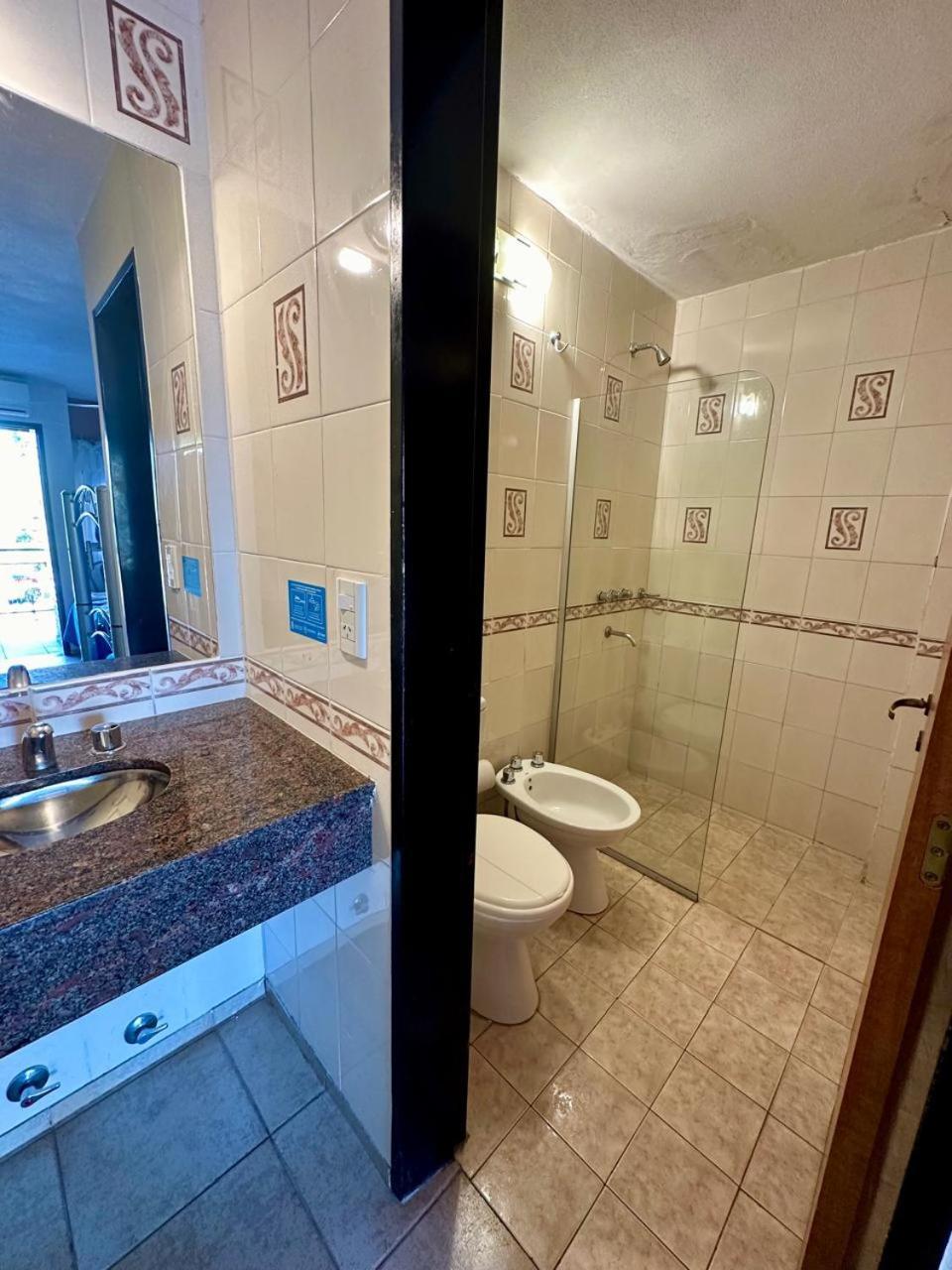Hotel Carlos Paz Villa Carlos Paz Bagian luar foto