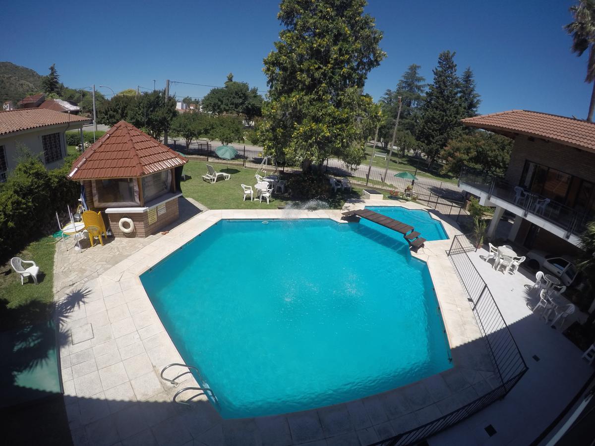 Hotel Carlos Paz Villa Carlos Paz Bagian luar foto