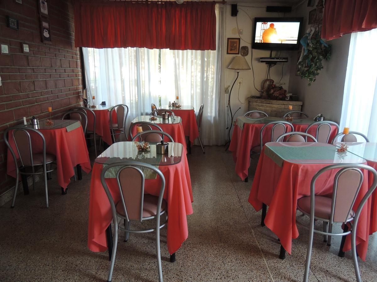 Hotel Carlos Paz Villa Carlos Paz Bagian luar foto