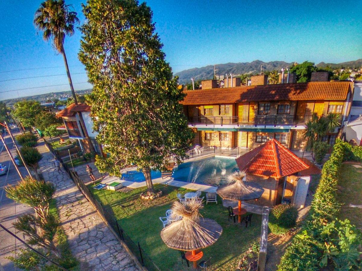Hotel Carlos Paz Villa Carlos Paz Bagian luar foto