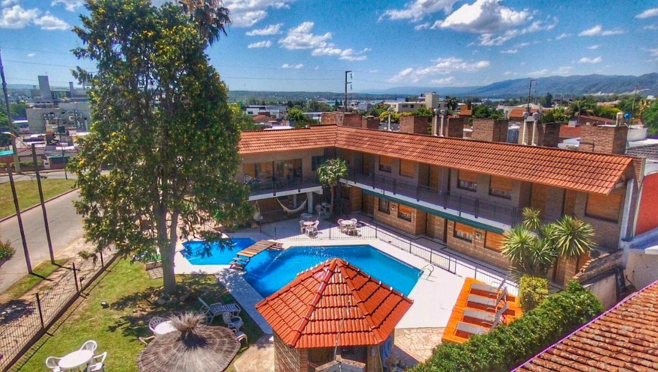 Hotel Carlos Paz Villa Carlos Paz Bagian luar foto