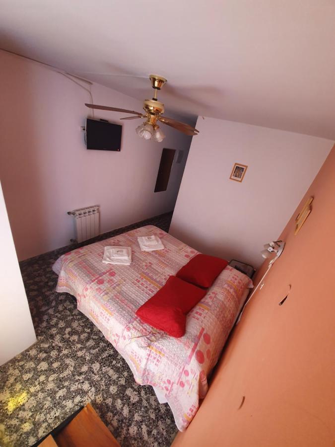 Hotel Carlos Paz Villa Carlos Paz Bagian luar foto